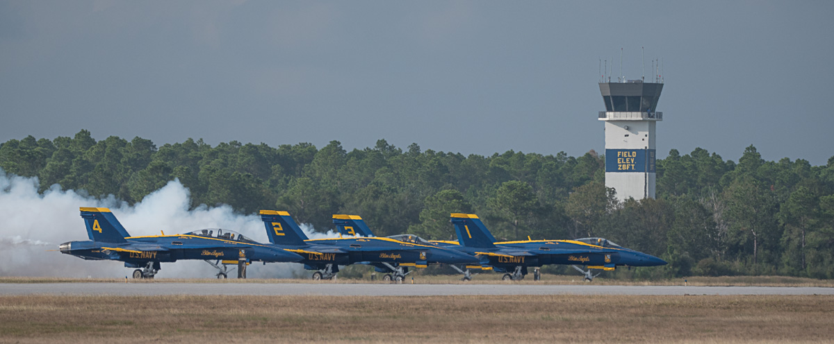 The Blue Angels take off. 1/3200 F5.6 ISO 320 at 300mm