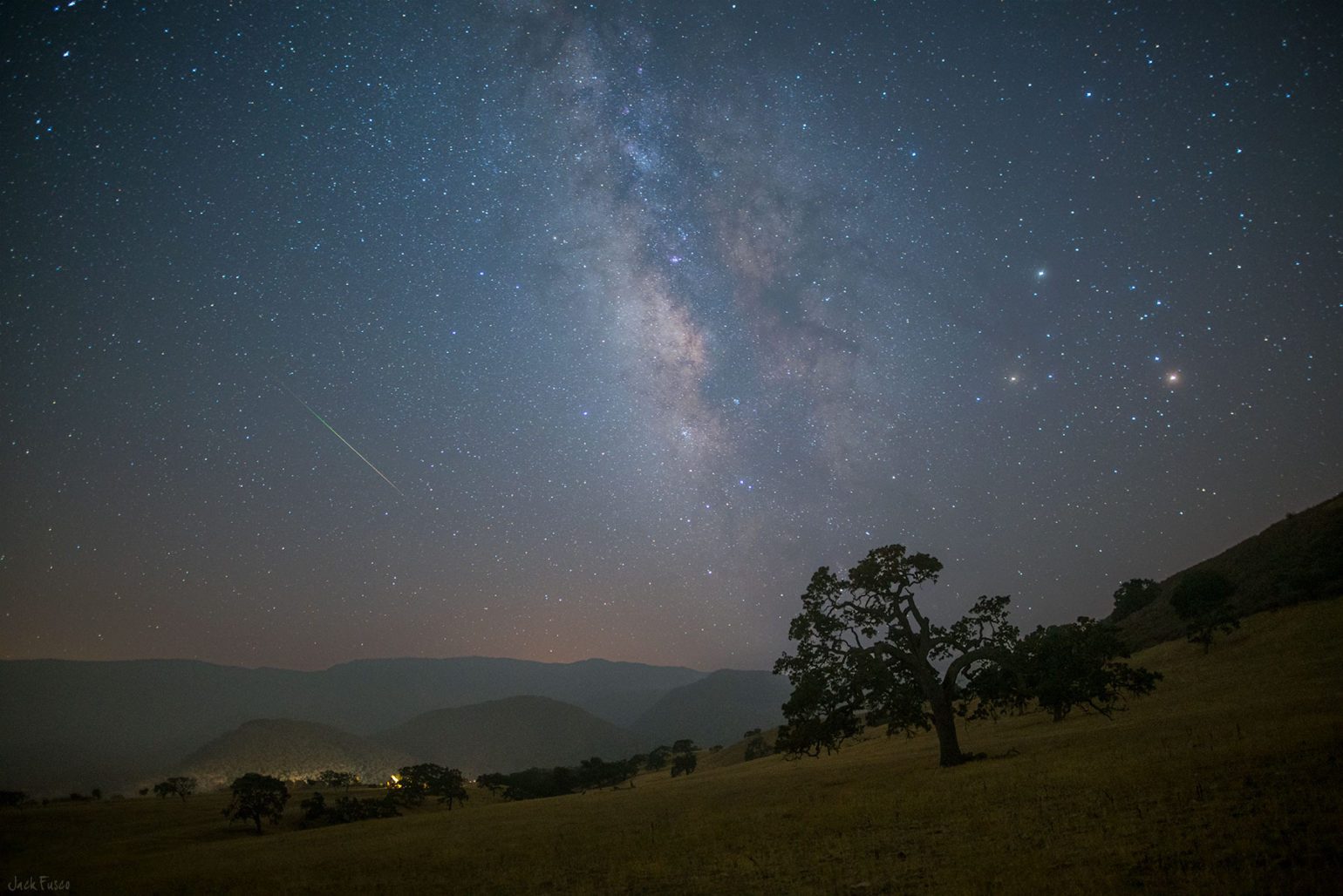 Top 3 Tips on How to Photograph Meteor Showers