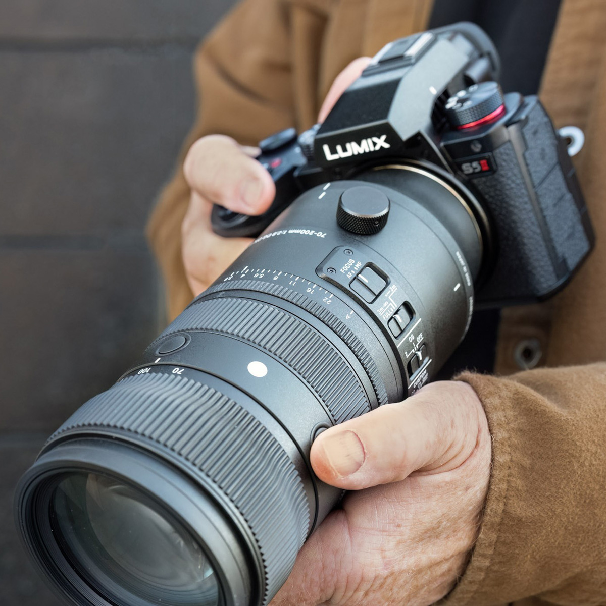 Sigma 70-200mm f/2.8 DG DN OS Sports Lens Review: Long Awaited